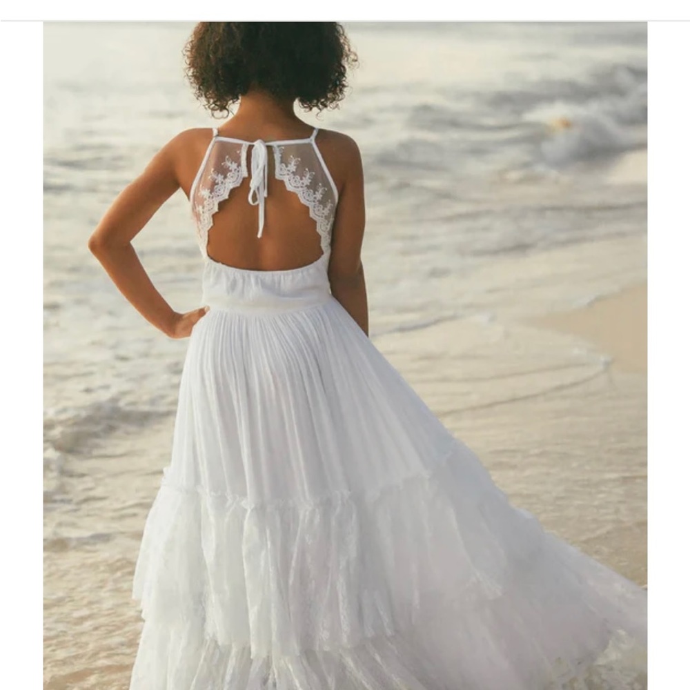 Girl’s size 12 gorgeous maxi dress. Perfect condition.